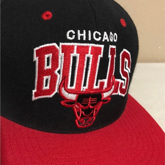 Chicago Bulls Snapback Mitchell & Ness Hardwood Classics Hap NBA Black Wool Cap - Picture 2 of 10